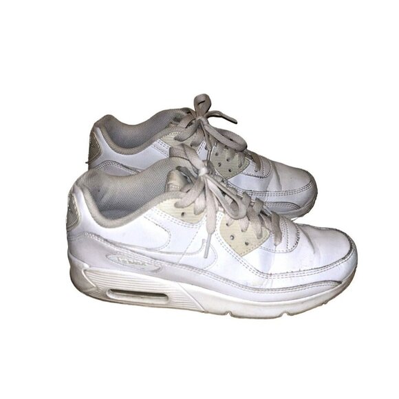 Nike Air Max 90 LTR GS Triple White Lace Up Casual Sneakers Youth Size 6 - Picture 1 of 11
